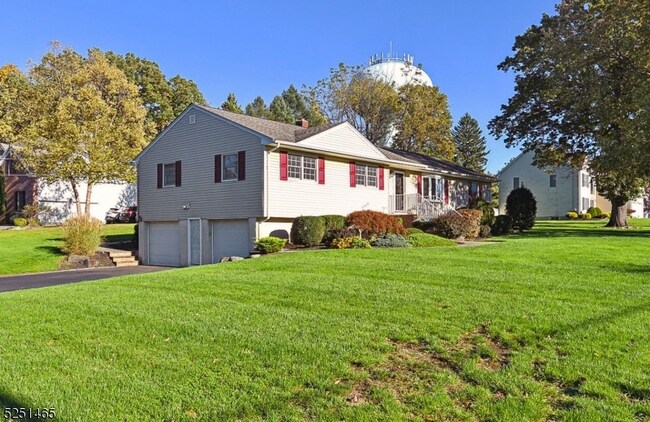 18 Baird Place, Whippany, NJ 07981 | MLS# 3871372 | Homes.com