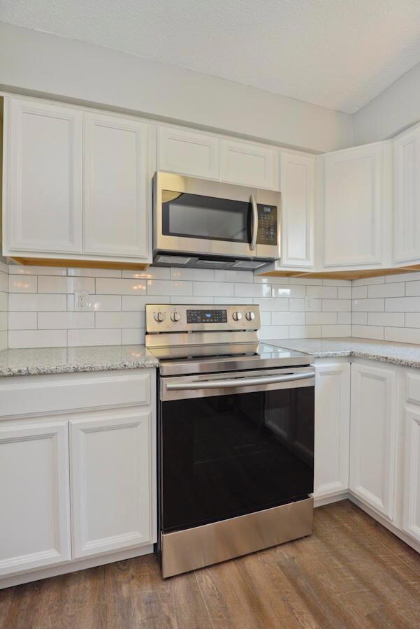 4776 Wendler Blvd_web-11