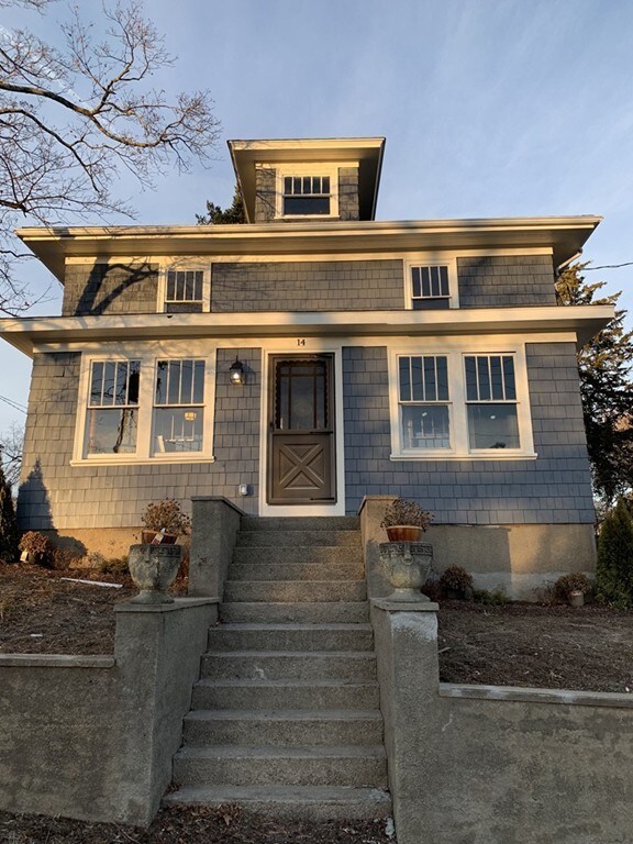 14 Marion St, Hudson, MA 01749 - photo 4