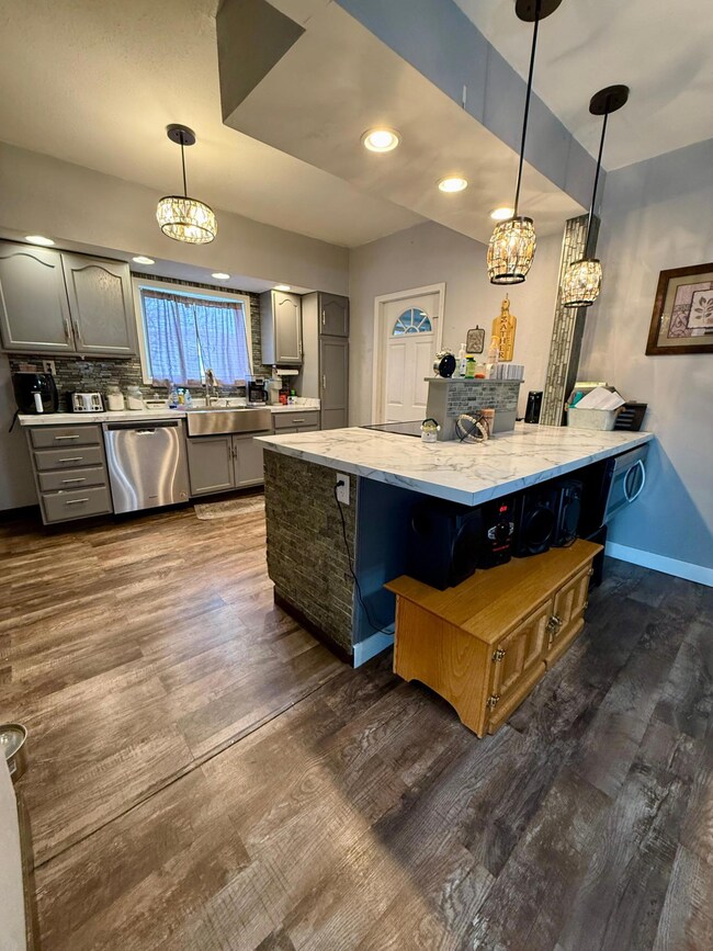 325 Hudson St, Antigo, WI 54409 - photo 7