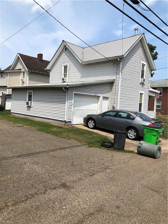 617 Pine St, Coshocton, OH 43812 - photo 3