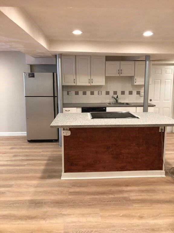 11 University Rd unit B, Brookline, MA 02445 - photo 2