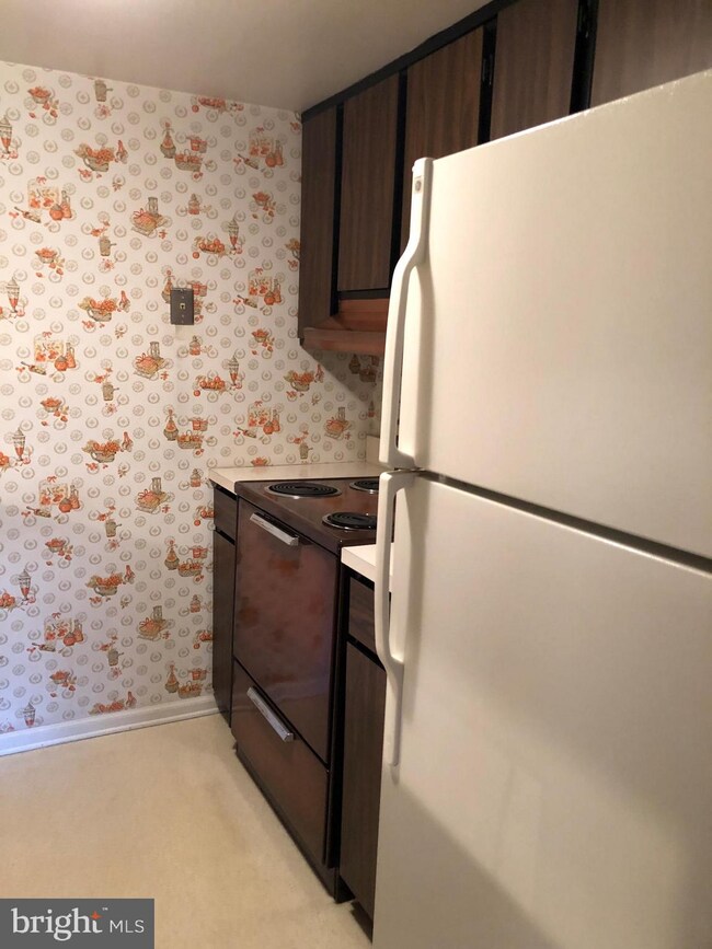 120 Berwick Place unit 23Q, Lansdale, PA 19446 - photo 6