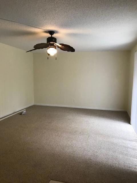3804 SE Jefferson St. Living Area
