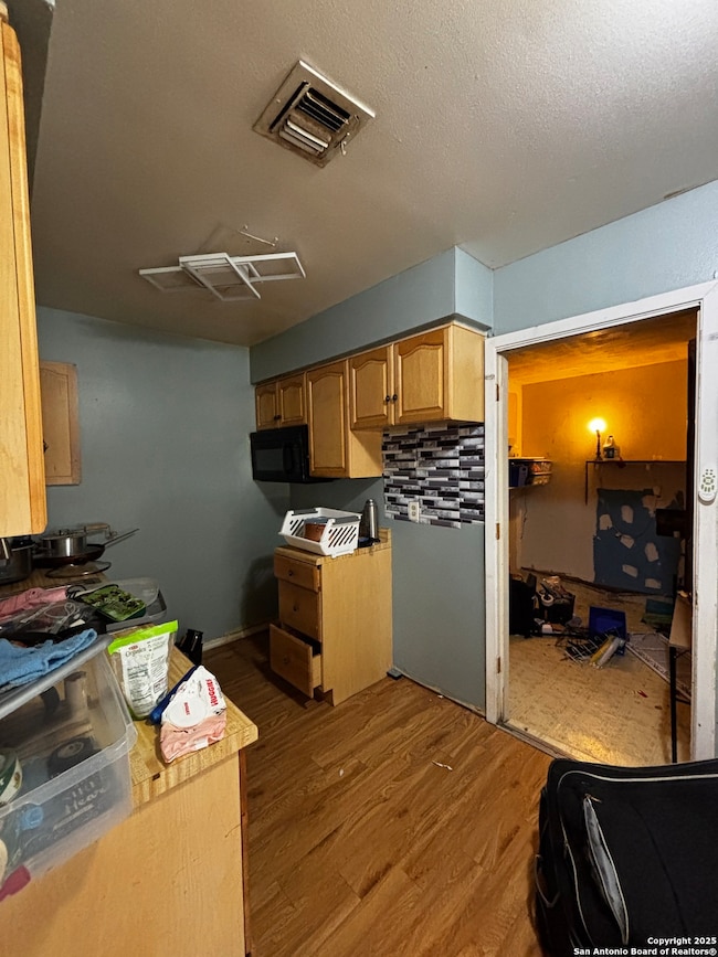 4355 Redcap Dr, San Antonio, TX 78222 - photo 6