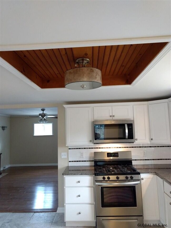 38 Central Ave, Schenectady, NY 12304 - photo 4