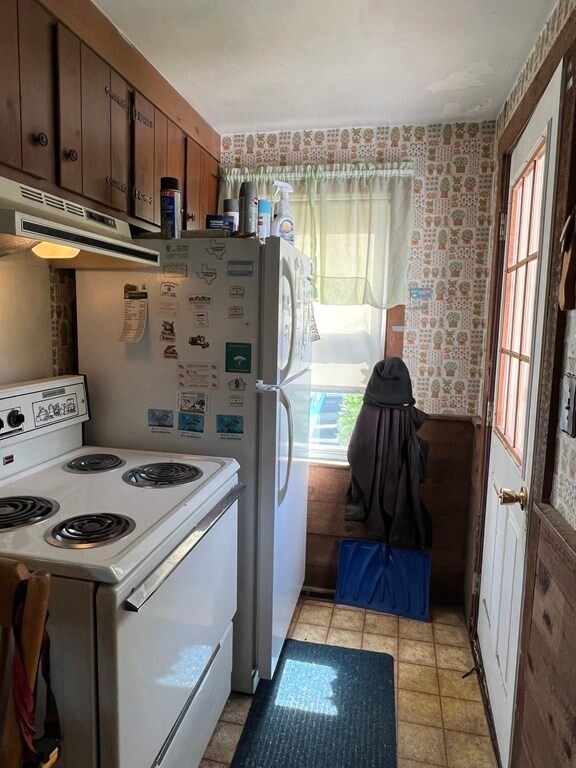 73 Thicket St, Abington, MA 02351 - photo 4