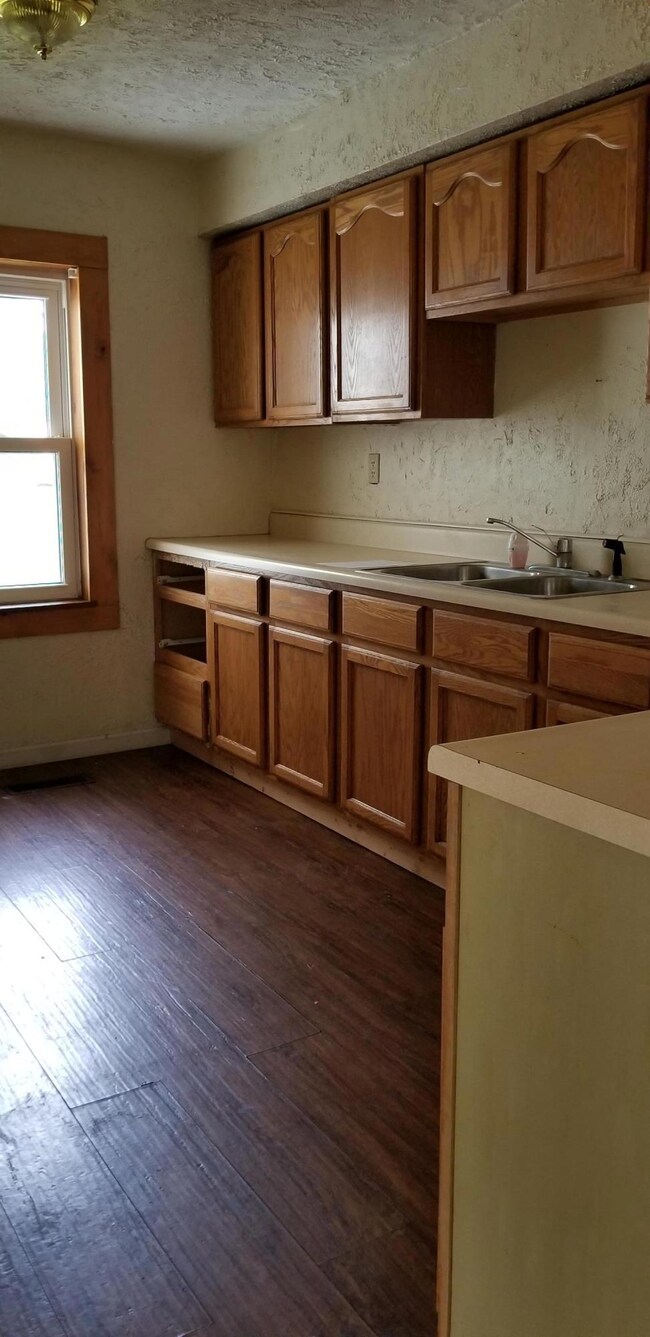 847 E Main St, Vanderbilt, MI 49795 - photo 4