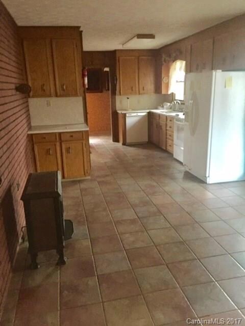 369 Pace Rd, Hendersonville, NC 28792 - photo 7