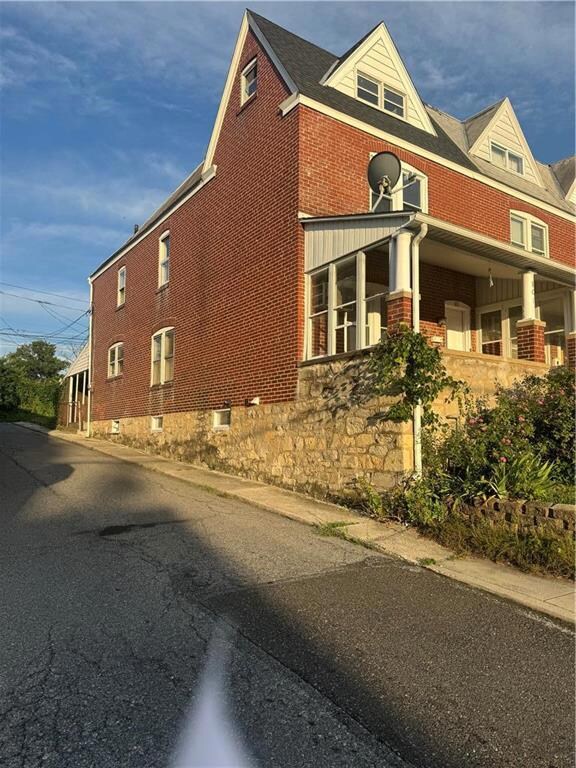 801 S 10th St, Allentown, PA 18103 - photo 2