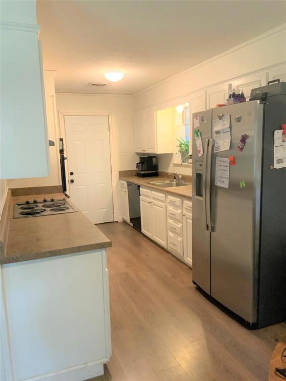 6 Brookhollow Cir, Gainesville, TX 76240 - photo 2