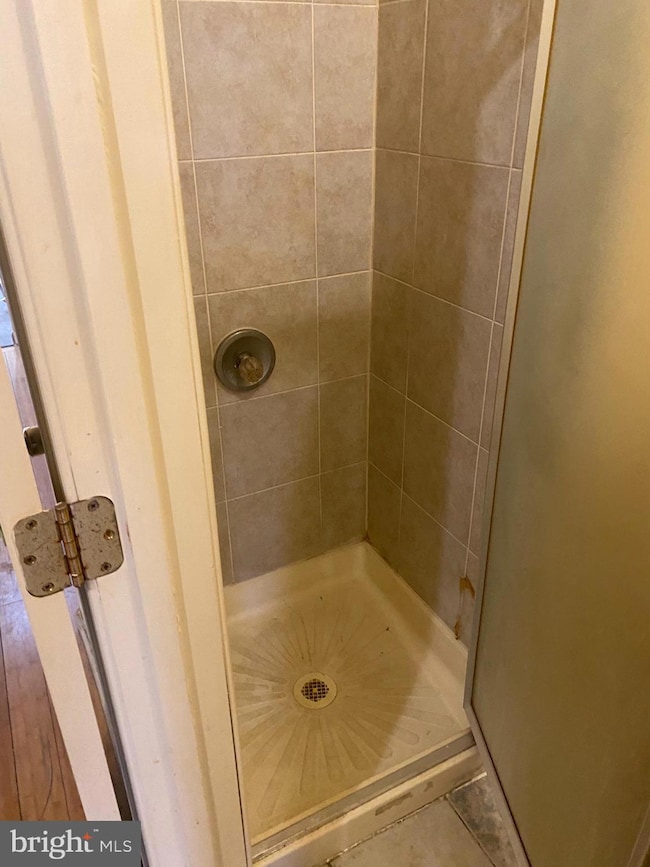 2221 Jefferson St, Baltimore, MD 21205 - photo 6