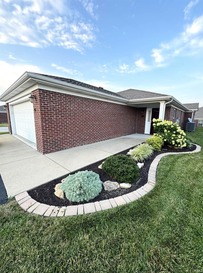 7343 Kylee Jo Ln, Evansville, IN 47725 - photo 2