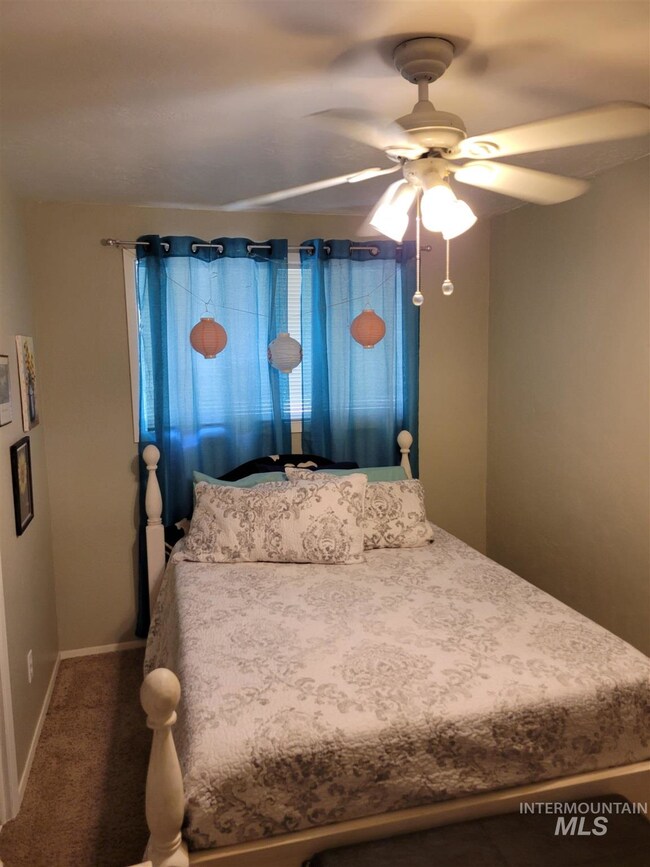 604 E Florida Ave, Nampa, ID 83686 - photo 6