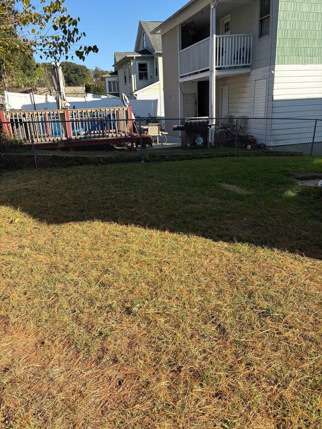 41 Laval St, Waterbury, CT 06706 - photo 4