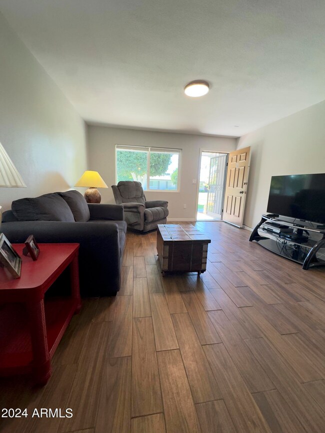 13263 N 110th Ave unit 15B, Sun City, AZ 85351 - photo 4