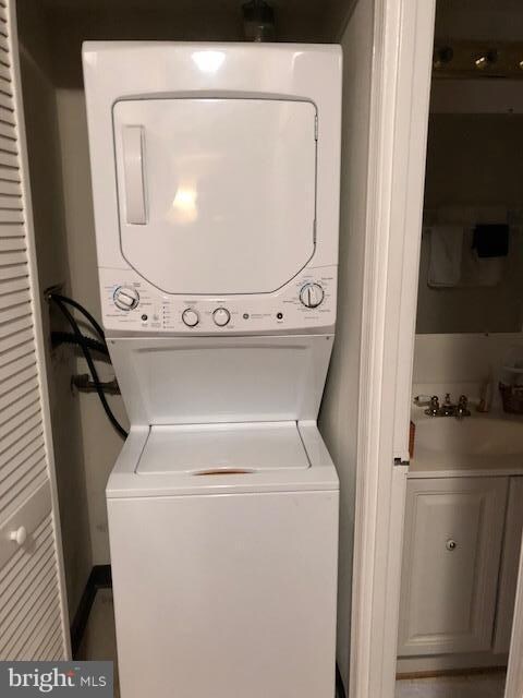 5807 Cove Landing Rd unit 303, Burke, VA 22015 - photo 6