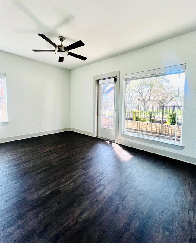 5607 Belmont Ave unit 5210, Dallas, TX 75206 - photo 6