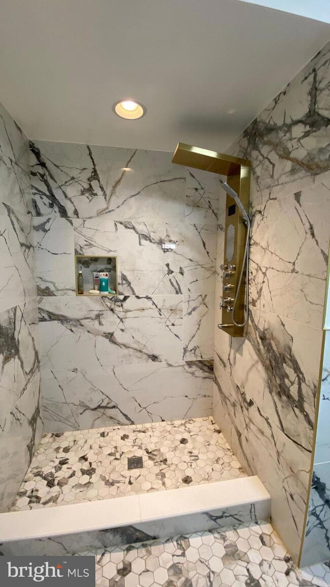 5644 Virginia Ln unit 41, Oxon Hill, MD 20745 - photo 7