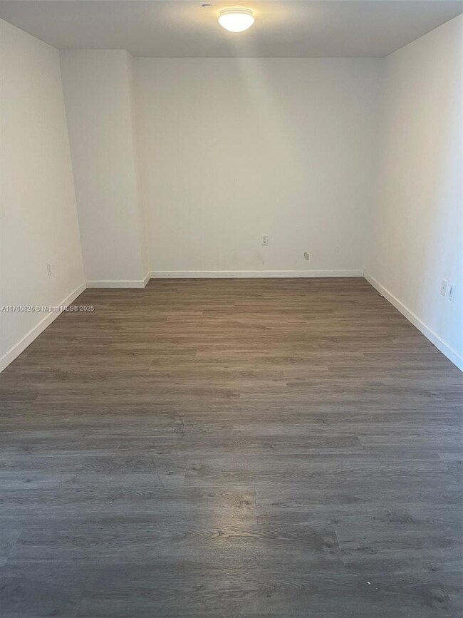 50 Biscayne Blvd unit 5207, Miami, FL 33132 - photo 6