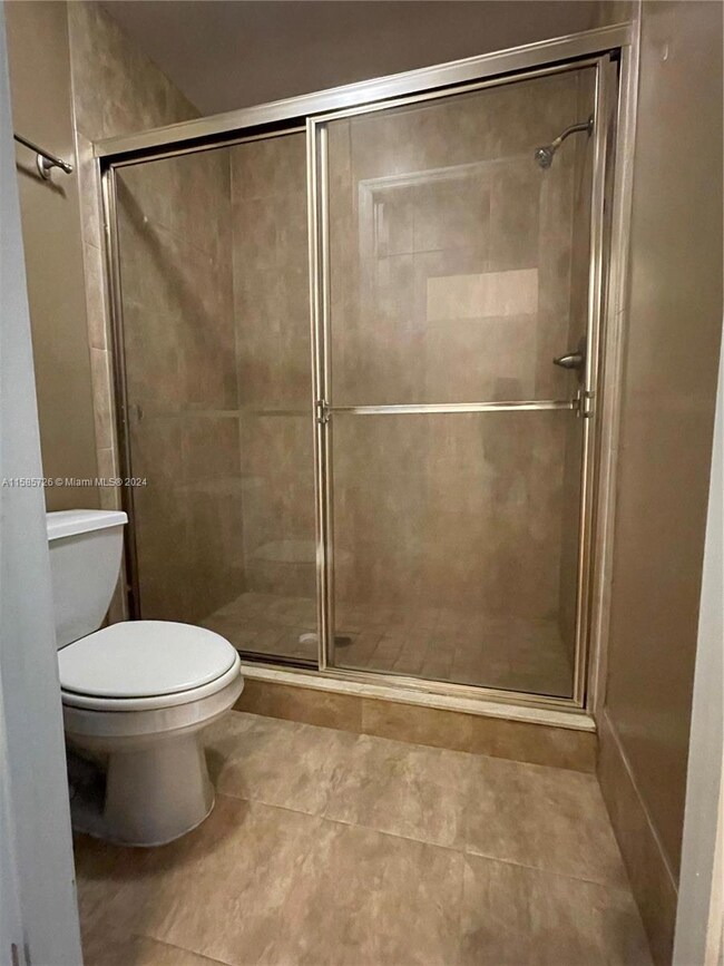 6960 SW 39th St unit E201, Davie, FL 33314 - photo 5