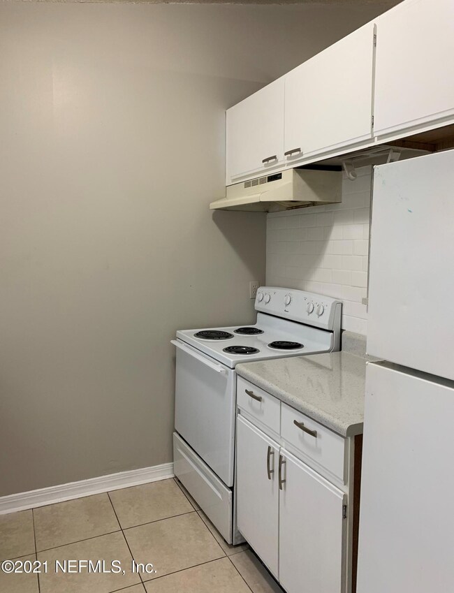 5123 Indian Lakes Ct unit 1, Jacksonville, FL 32210 - photo 3