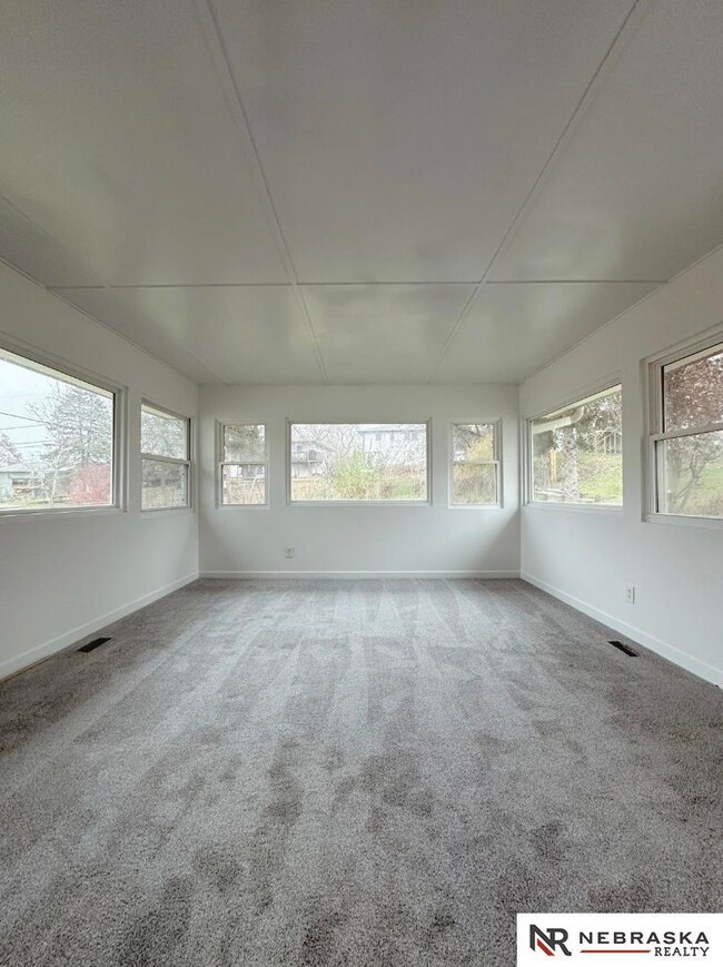 4903 N 64th St, Omaha, NE 68104 - photo 3