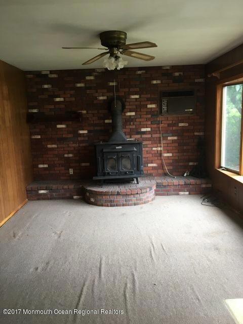 29 Richard Ave, Perth Amboy, NJ 08861 - photo 3