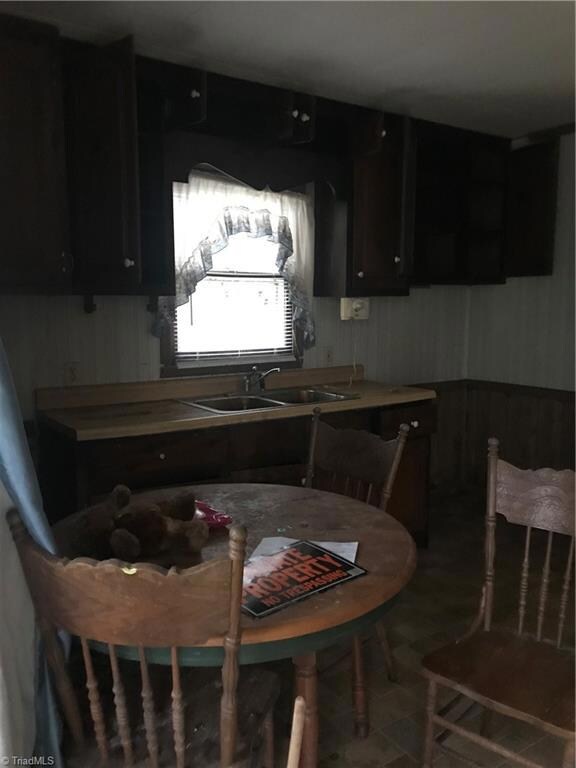 512 Ridgeway Cir, Asheboro, NC 27205 - photo 5