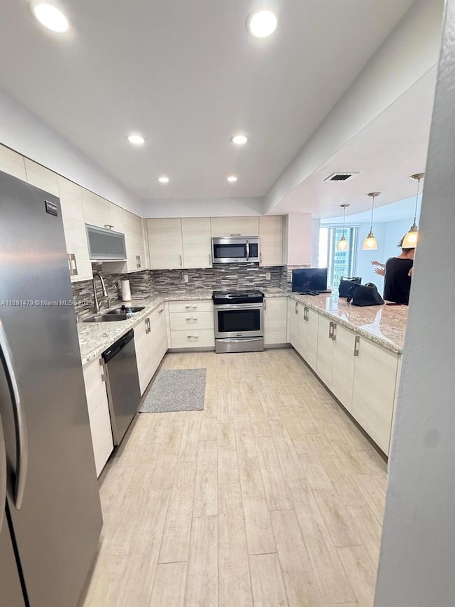 Corinthian unit 7B, Miami Beach, FL 33140 - photo 3