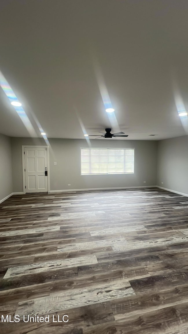 718D09C4-799C-480A-8C04-5A0C64E4A910