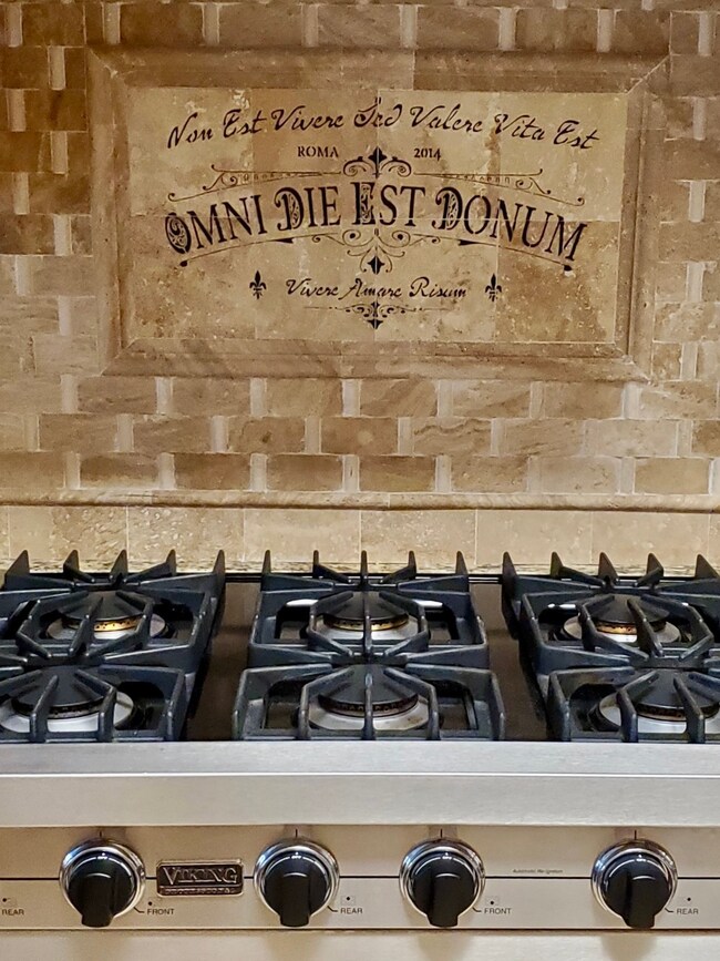 Viking 6 burner cooktop