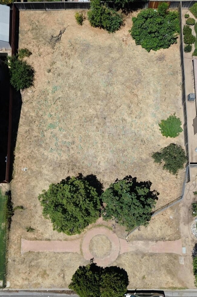 1038 E Omaha Ave, Fresno, CA 93720 - photo 4