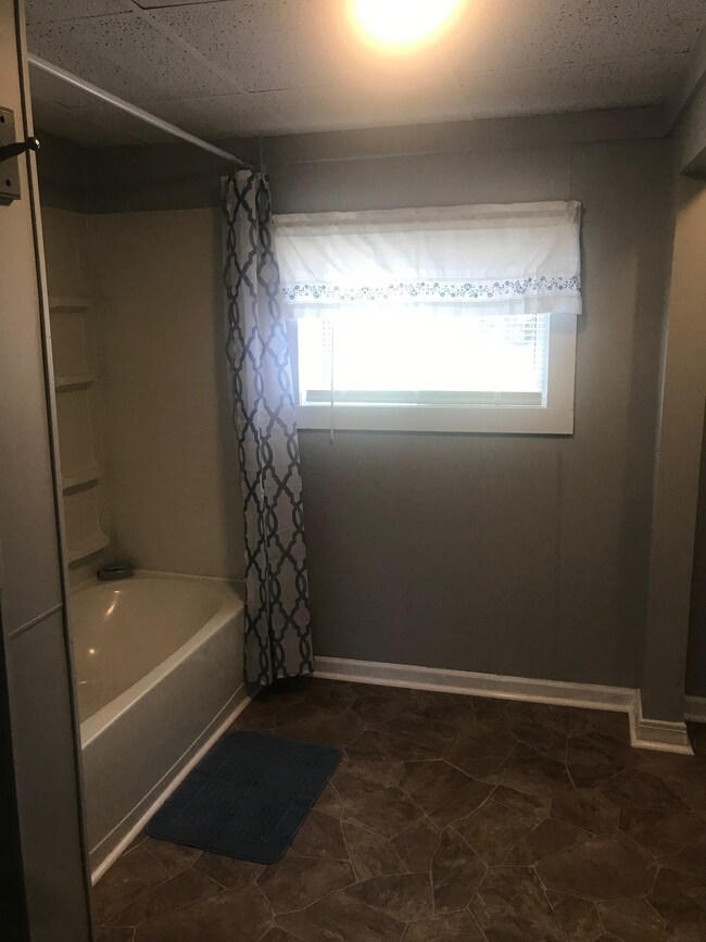 2131 Indiana Ave, Columbus, IN 47201 - photo 5