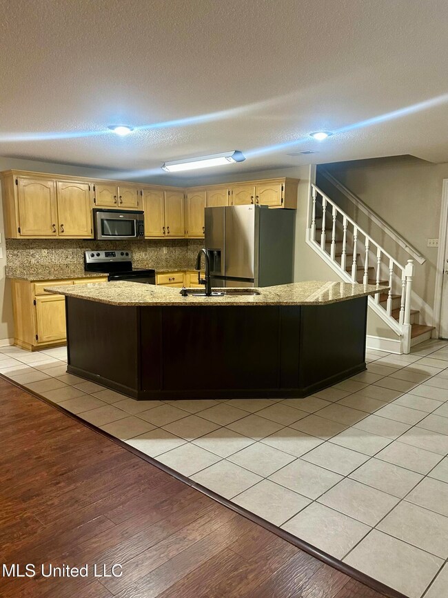 814 Byhalia Rd, Hernando, MS 38632 - photo 5