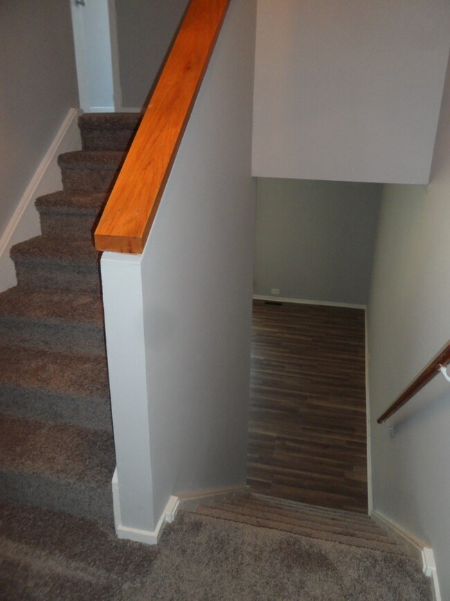 3815 Appian Way unit T14C, Glenview, IL 60025 - photo 2