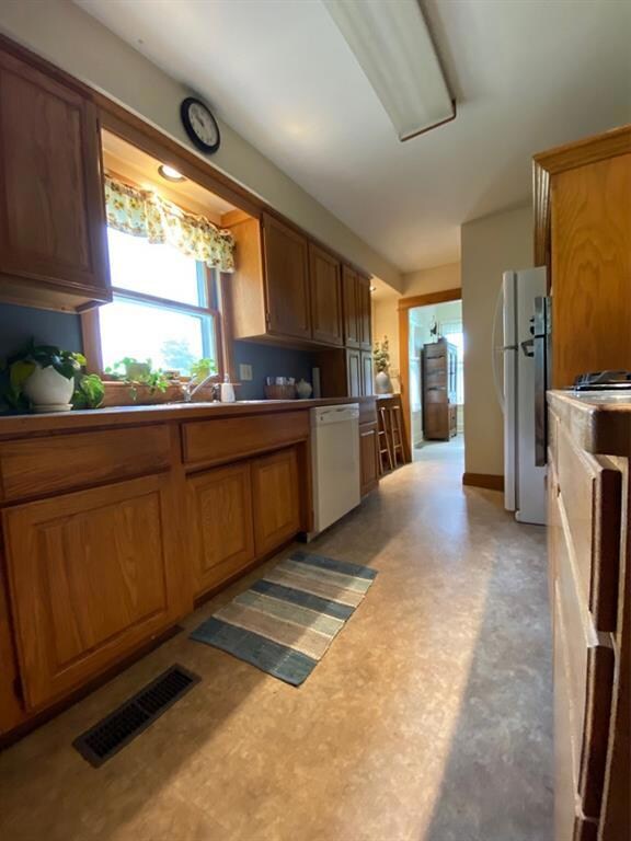 720 N 29th St, Parsons, KS 67357 - photo 4