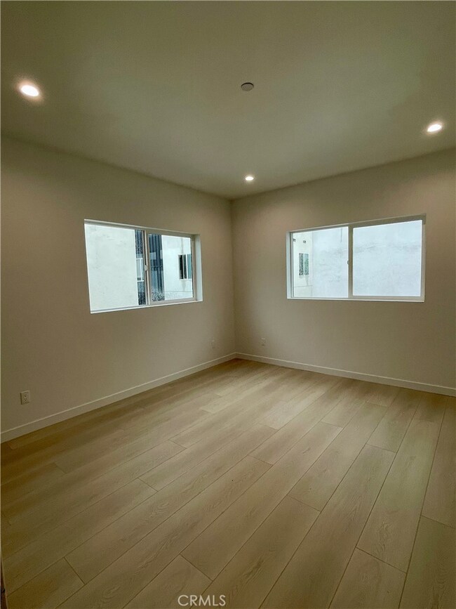 611 W 41st Place unit 1/2, Los Angeles, CA 90037 - photo 6