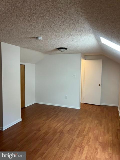 304 Hampshire Dr, Plainsboro, NJ 08536 - photo 4