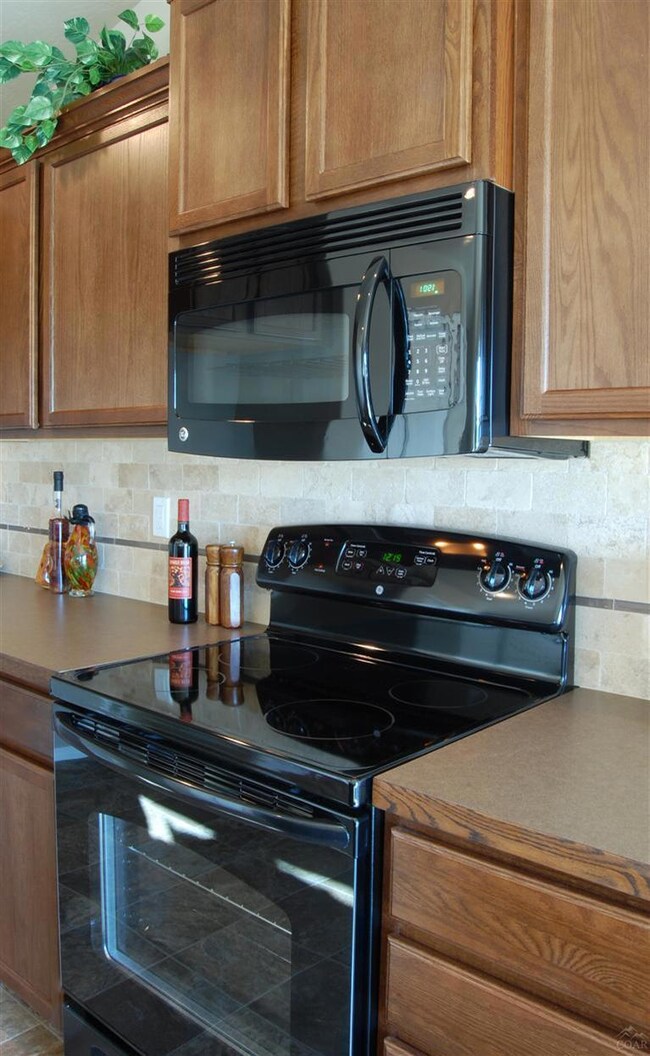 unlisted-address, Redmond, OR 97756 - photo 4