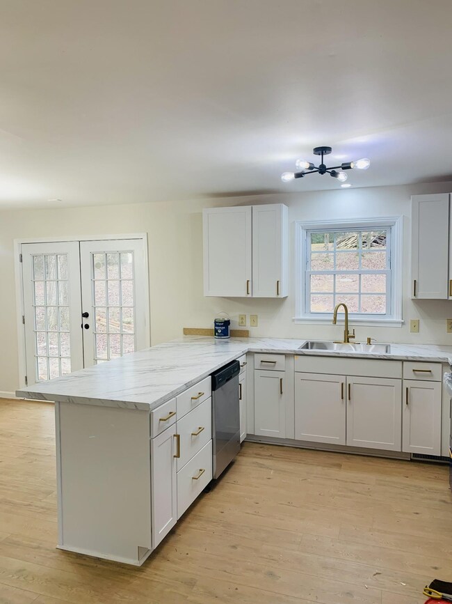 710 Eastland Ln, Lebanon, TN 37090 - photo 2