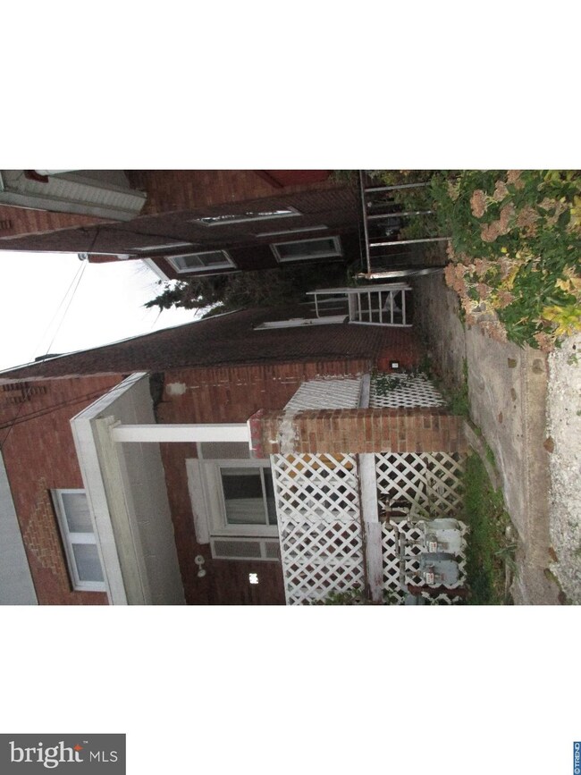 20 N Front St, Darby, PA 19023 - photo 3