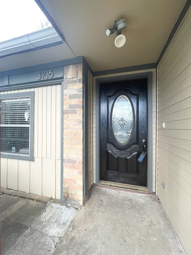 3106 Fox Run Dr, Alvin, TX 77511 - photo 4