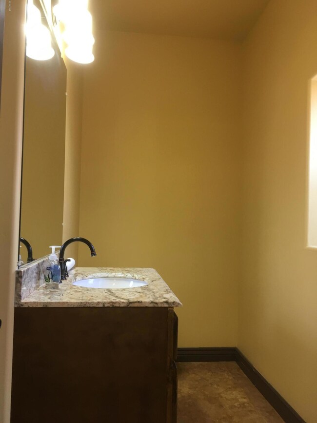 920 E Main St, Mesa, AZ 85203 - photo 7