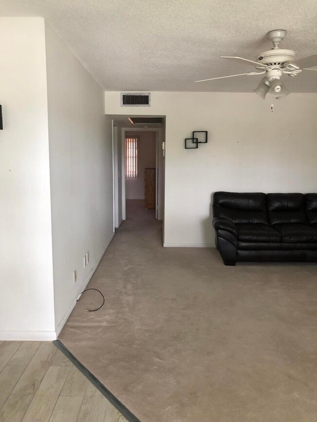 235 Sheffield J, West Palm Beach, FL 33417 - photo 5