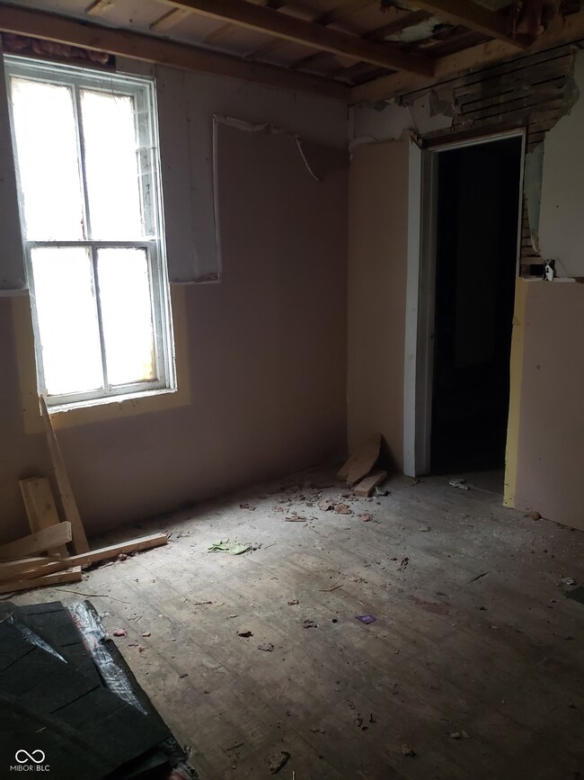 718 W Charles St, Muncie, IN 47305 - photo 6