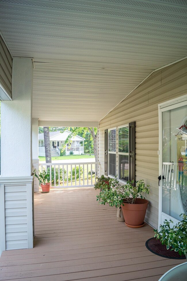 49 Temple Dr, Rochester, NH 03868 - photo 2