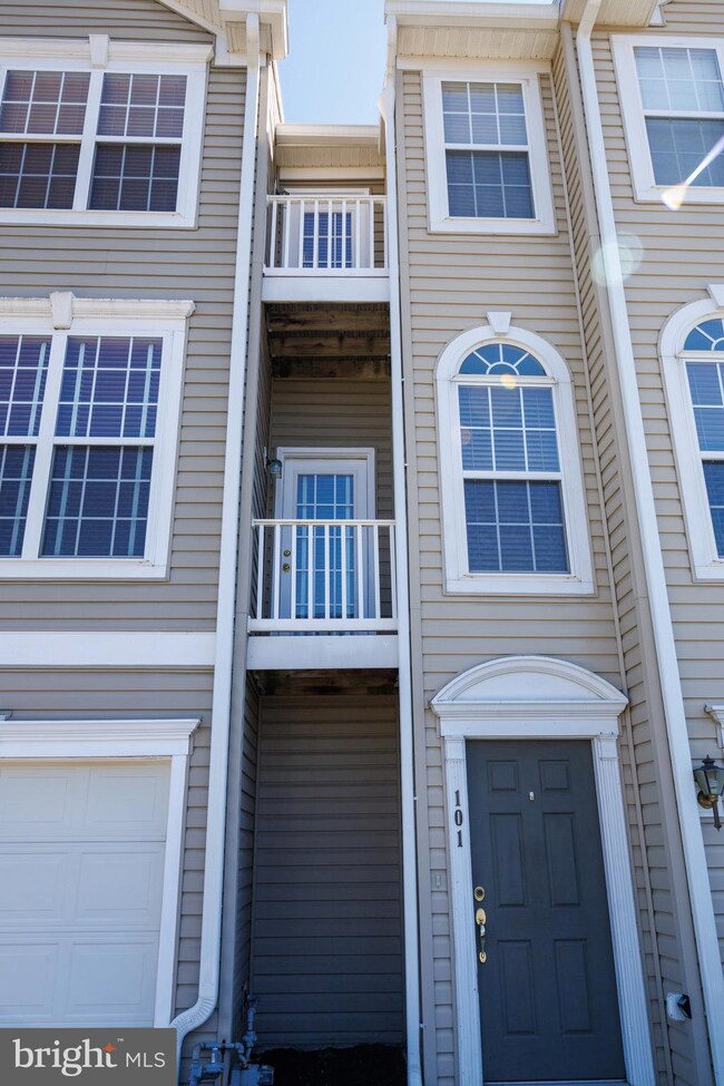 100 Brook Meadow Dr, Mechanicsburg, PA 17050 - photo 2