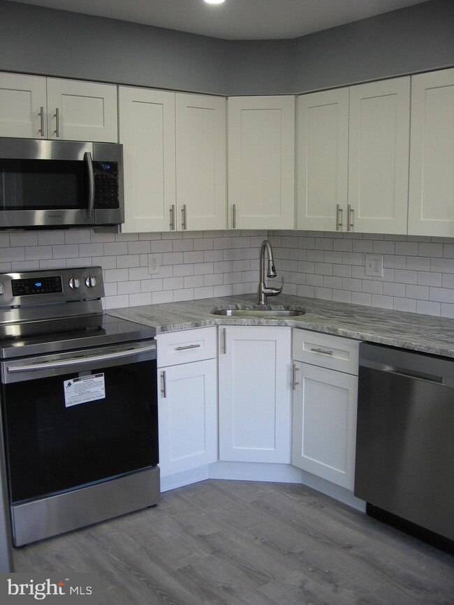 12 E Tomlin Station Rd, Mickleton, NJ 08056 - photo 5