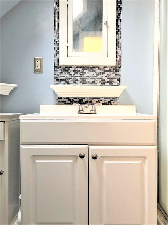 5-7 Highland Ave unit 3, Chicopee, MA 01013 - photo 4